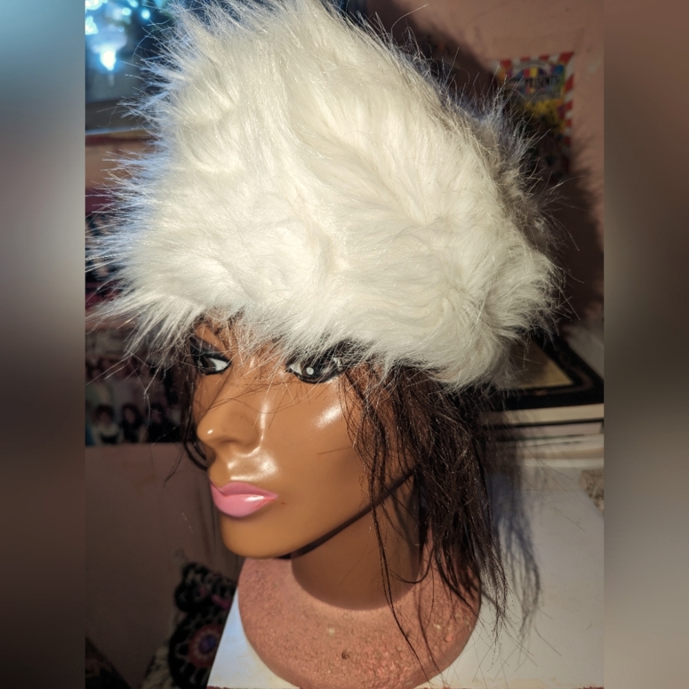 White faux fur hat
